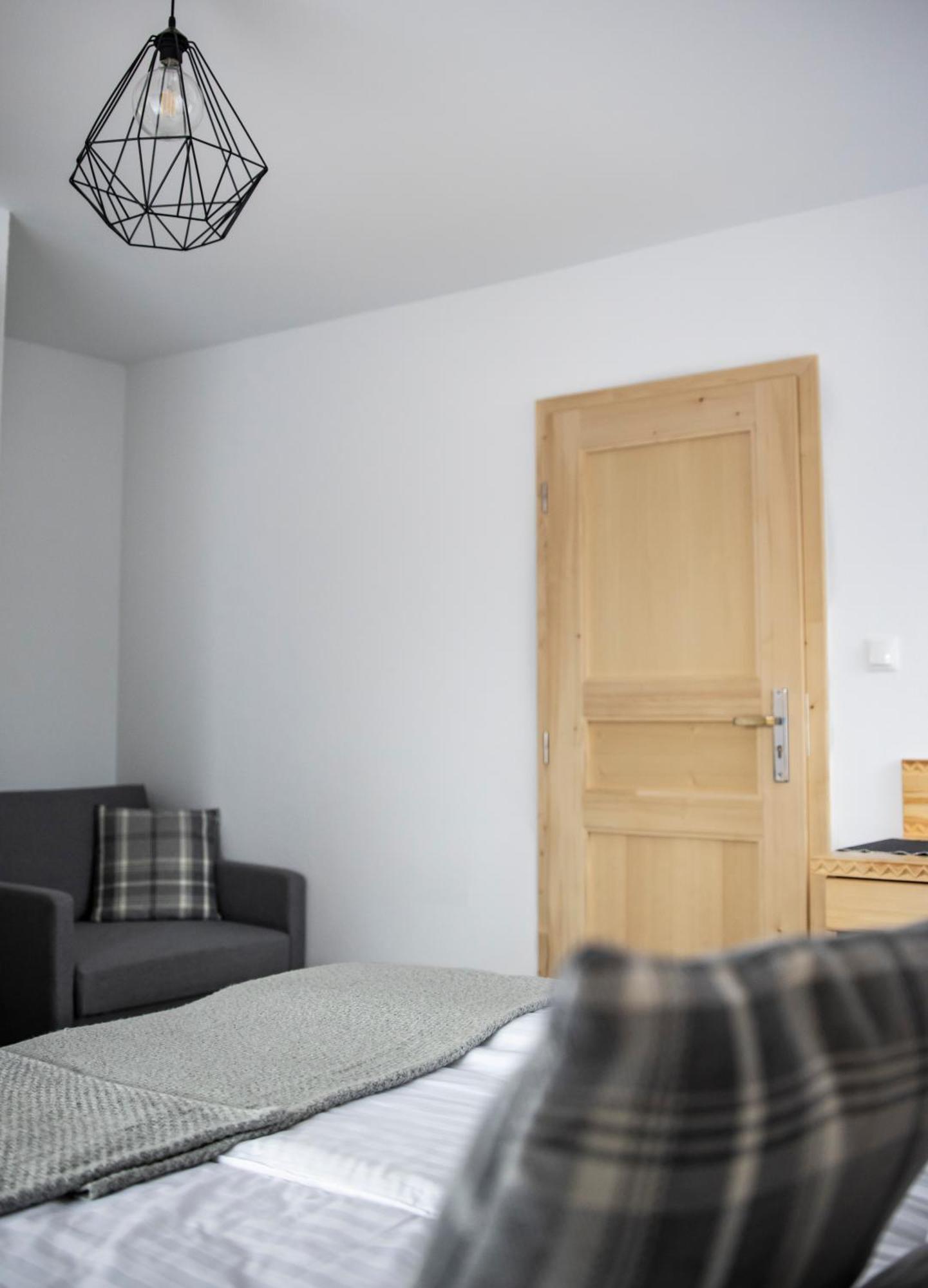 Tatrzanskie Spanie Pokoje Goscinne Poronin Habitación foto